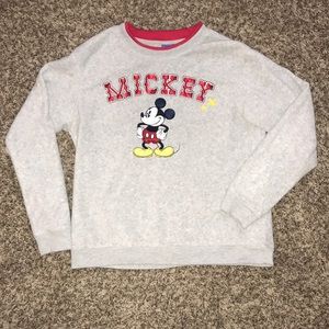 Cute vintage Mickey Mouse sweatshirt